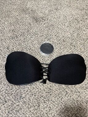 Invisible Boost Sticky Bra D+ cups